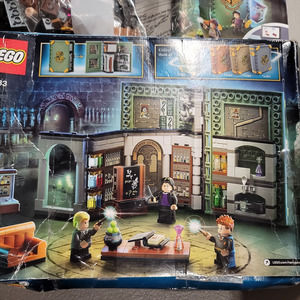 Lego 76383 with damaged box